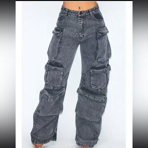 Women’s baggy high rise faded black denim cargo jeans